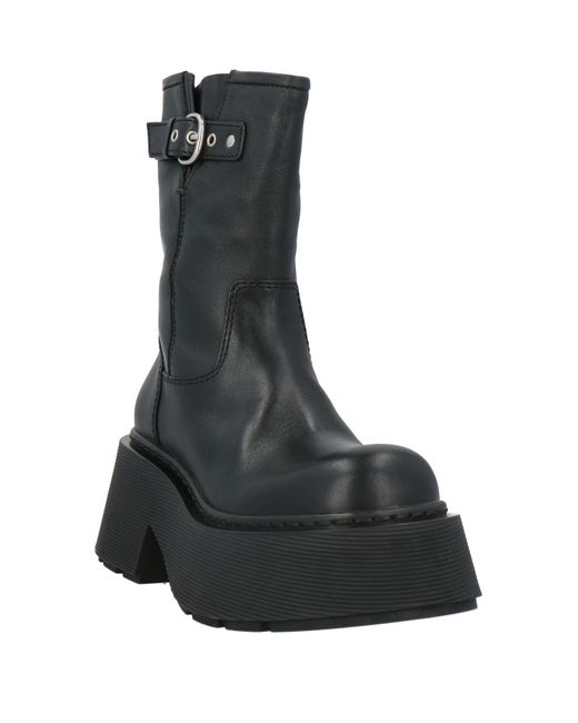 Vic Matié Black Ankle Boots Leather