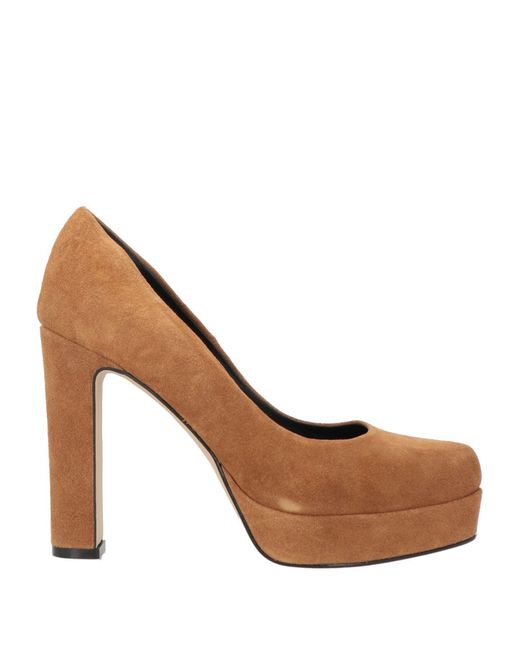 Andrea Pinto Brown Pumps