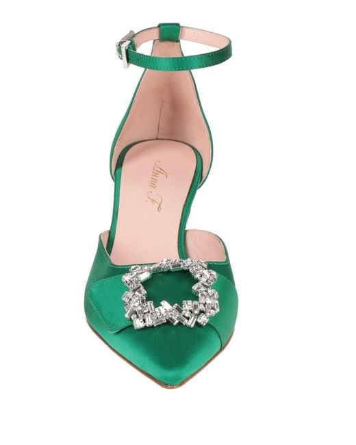 Anna F. Green Pumps