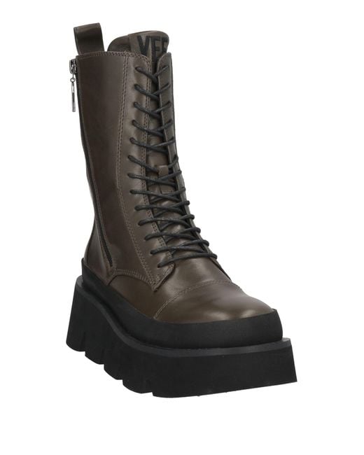 Emanuélle Vee Black Ankle Boots