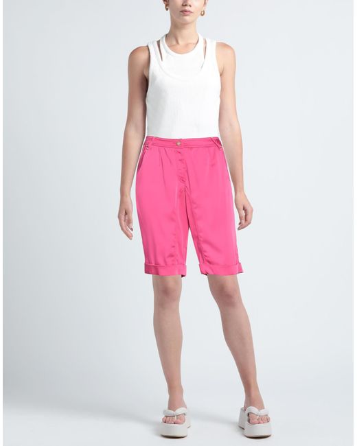 22 Maggio By Maria Grazia Severi Pink Shorts & Bermuda Shorts