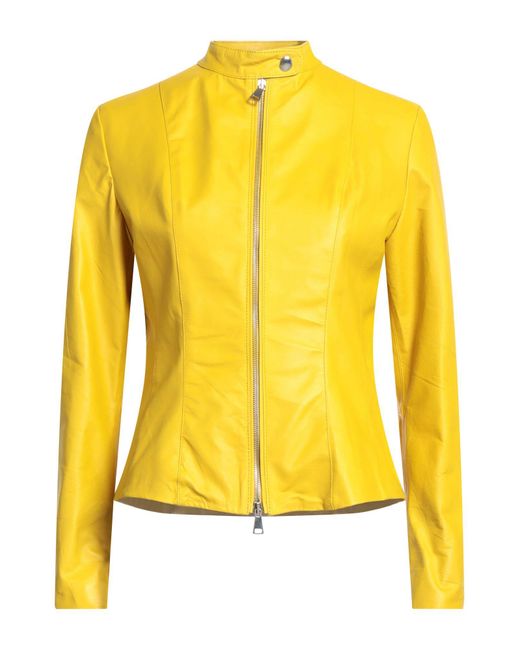 Vintage De Luxe Yellow Jacket