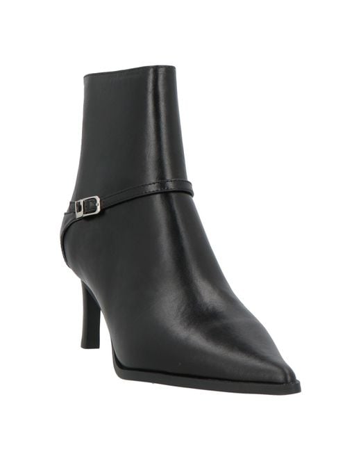 Lola Cruz Black Ankle Boots