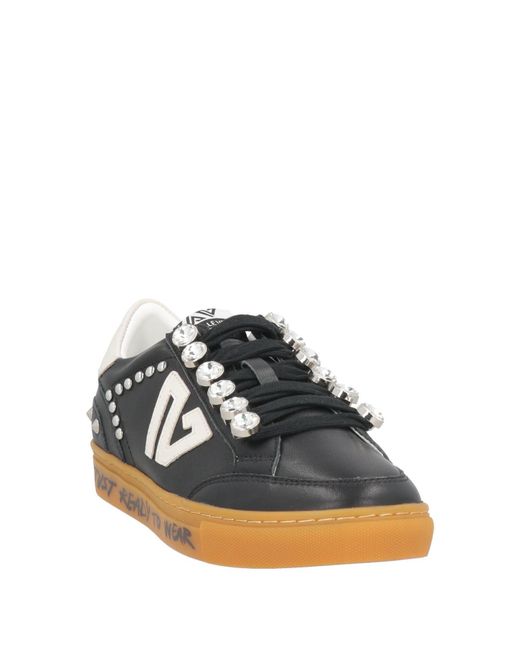 Emanuélle Vee Black Sneakers