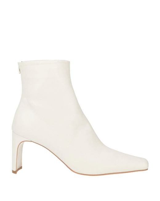 Danse Lente White Ankle Boots