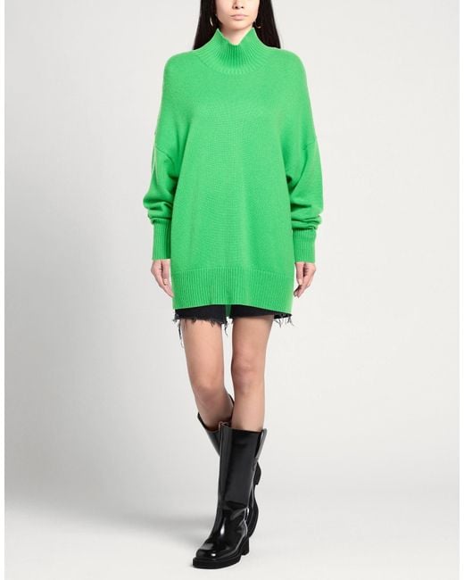 0039 Italy Green Turtlenecks