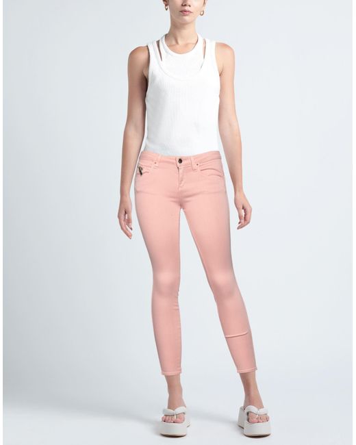 Kaos Pink Jeans