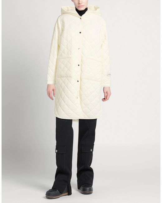 hinnominate White Puffer