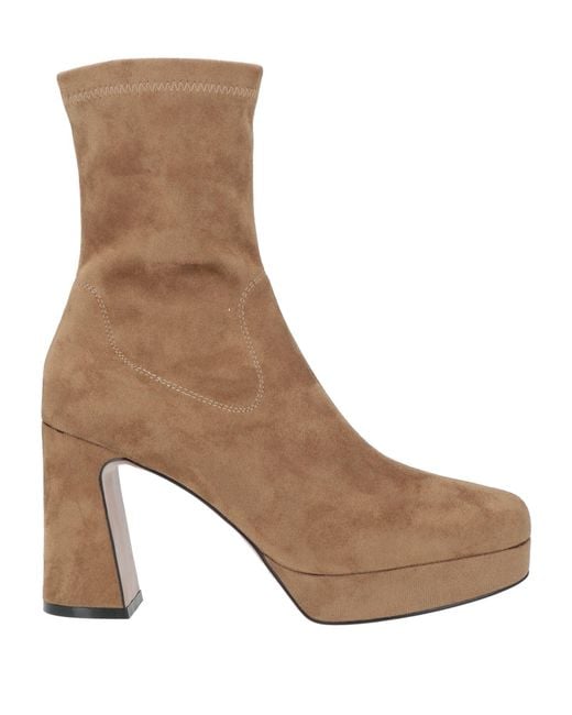 Emanuélle Vee Brown Stiefelette