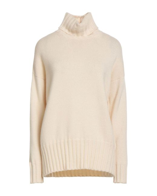 Alpha Studio White Turtleneck