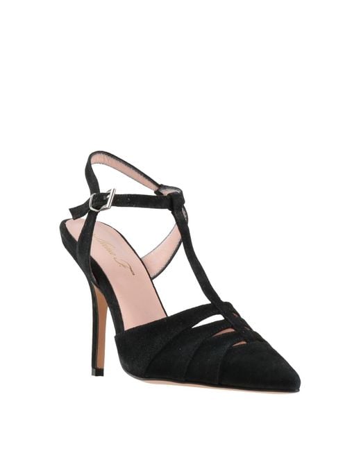 Anna F. Black Pumps