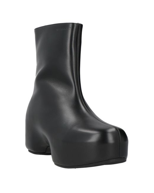 Stivaletti di Givenchy in Black da Uomo