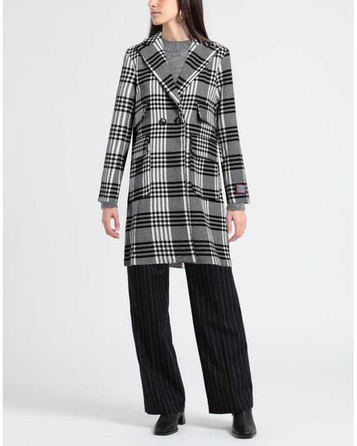 Abrigo Silvian Heach de color Gray