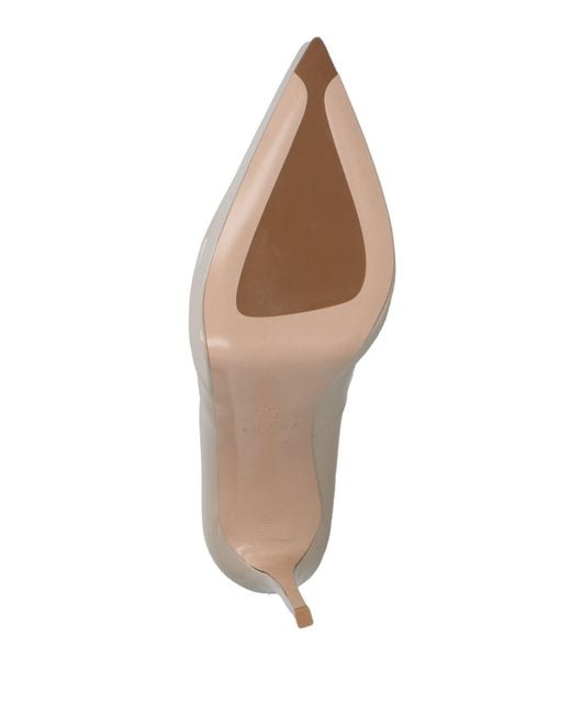 Le Silla Pink Pumps