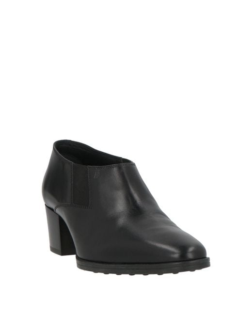 Tod's Black Pumps