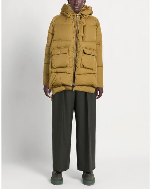 Embassy of Bricks and Logs Natural Puffer