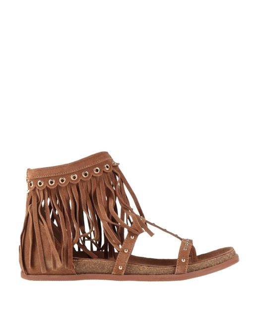 Emanuélle Vee Brown Thong Sandals