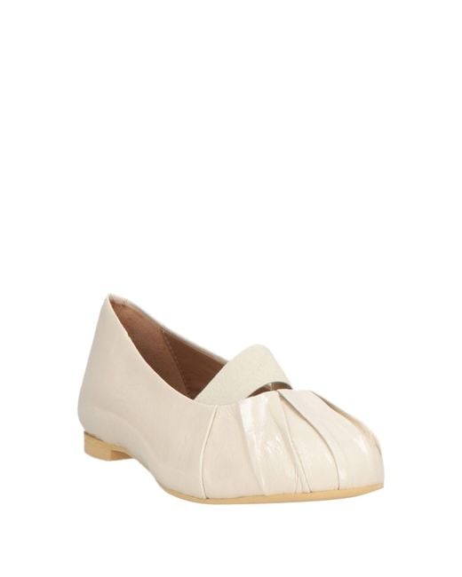 Carmens Natural Ballet Flats Leather