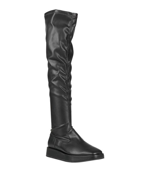 NCUB Black Boot Textile Fibers