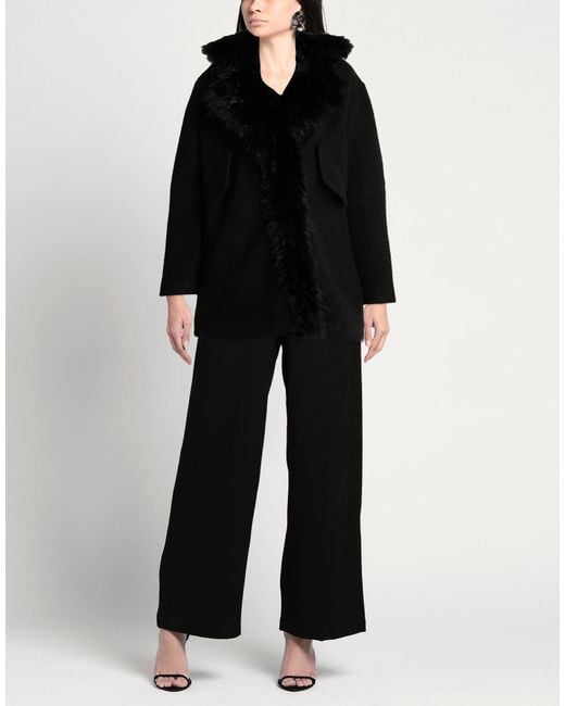 Abrigo Ava Adore de color Black