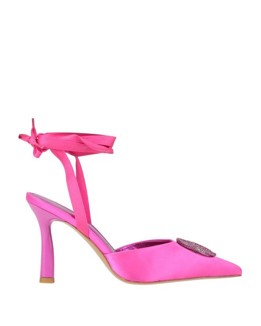 Emanuélle Vee Pink Pumps