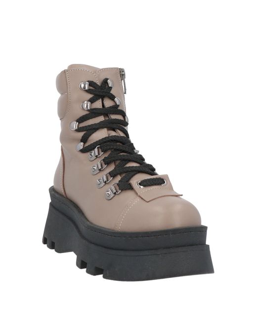 Nila & Nila Brown Ankle Boots Soft Leather