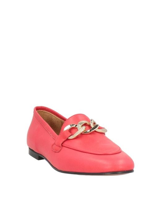 GIO+ Red Loafer