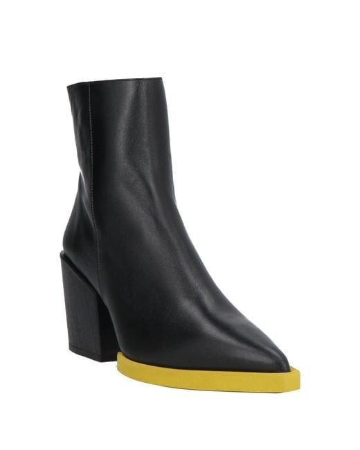 Paloma Barceló Black Papermag Ankle Boots Leather
