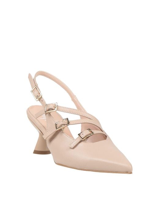 Ovyè Pink Pumps