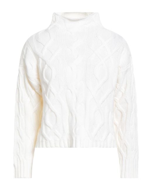 Alpha Studio White Turtleneck
