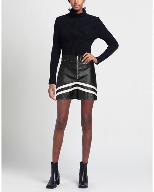 Gaelle Paris Black Shorts & Bermuda Shorts