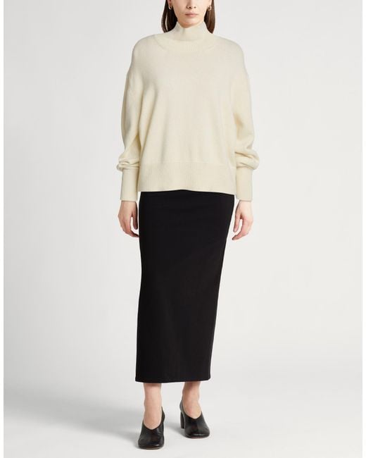 ANNAGRETA White Turtleneck