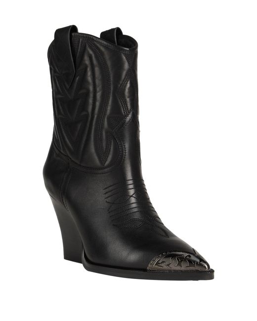 Lola Cruz Black Ankle Boots
