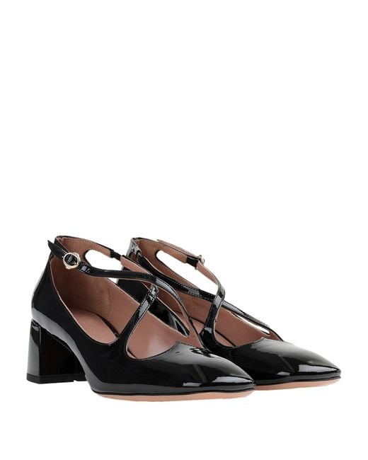 A.Bocca Black Pumps