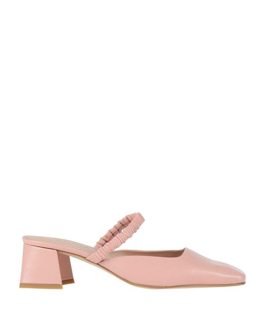 Zinda Pink Mules & Clogs