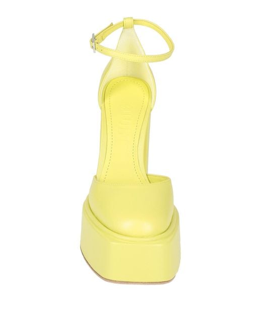 3Juin Yellow Pumps