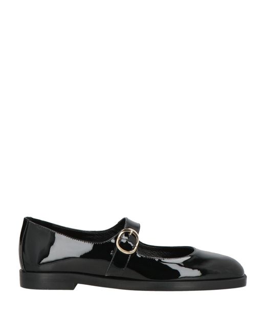 Stuart Weitzman Black Ballet Flats Leather