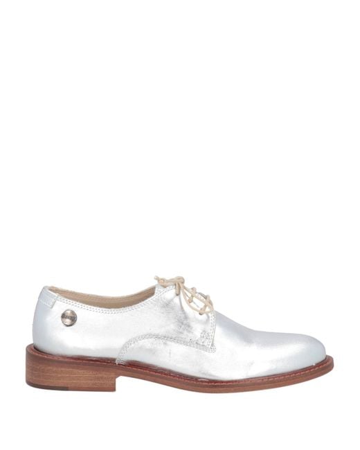 ( Verba ) White Lace-up Shoes
