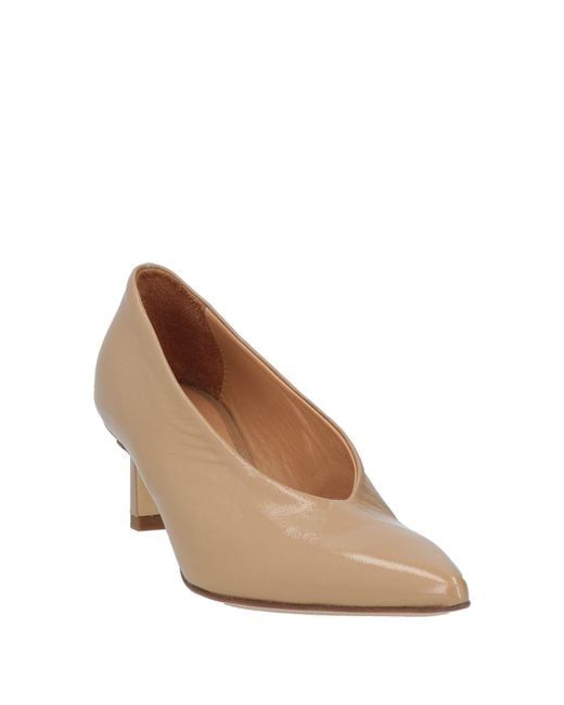 Halmanera Natural Pumps Leather