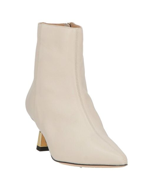 PROSPERINE® White Ankle Boots Leather