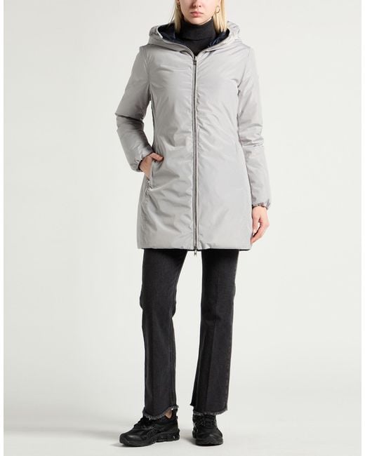 Museum White Puffers