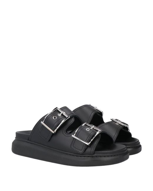 McQueen Black Sandale