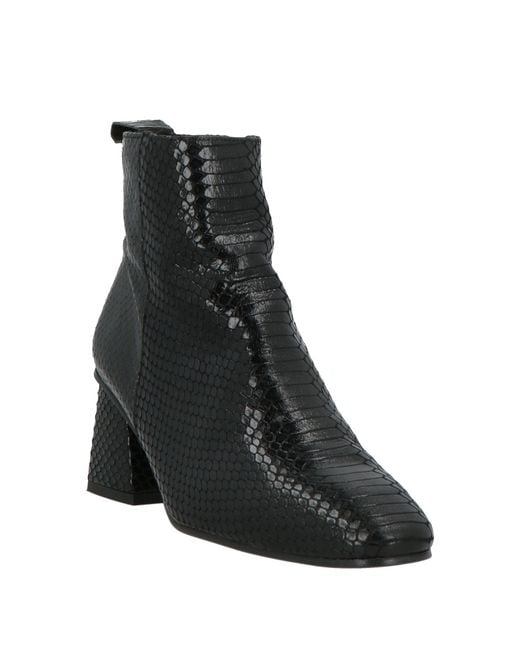 Daniele Ancarani Black Ankle Boots