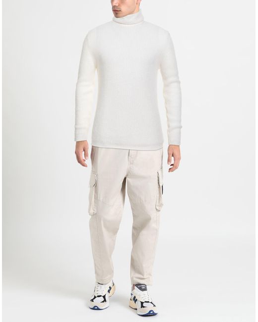 Vneck White Turtleneck for men