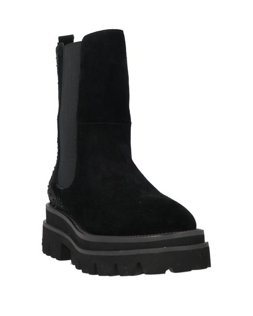 Alma En Pena. Black Ankle Boots