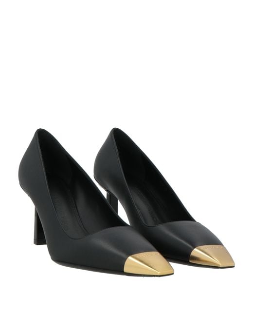 Ferragamo Black Pumps