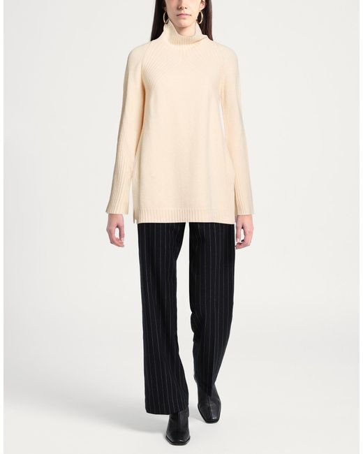 M& Paris Natural Turtleneck