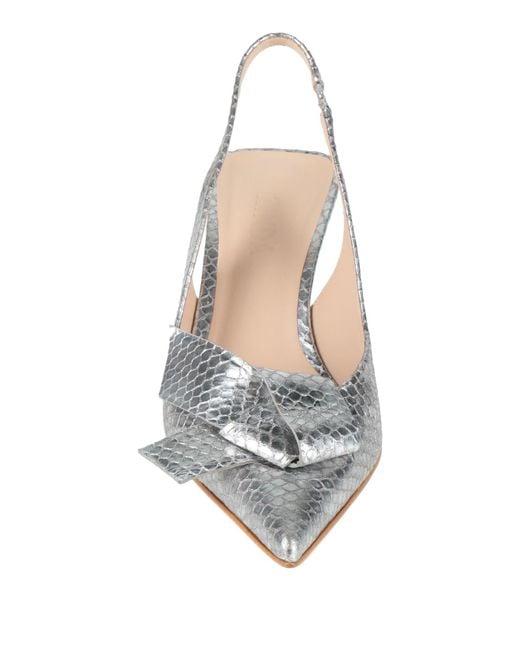 Zinda White Pumps