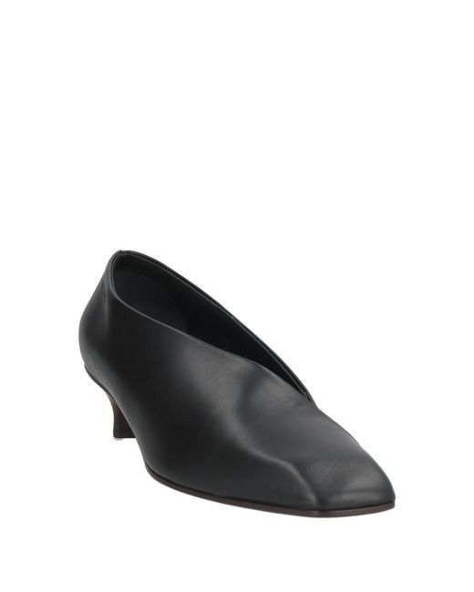 Vicini Gray Pumps