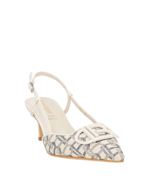 Laura Biagiotti Natural Pumps